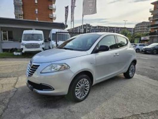 usato LANCIA Ypsilon