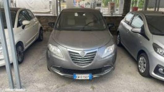 usato LANCIA Ypsilon