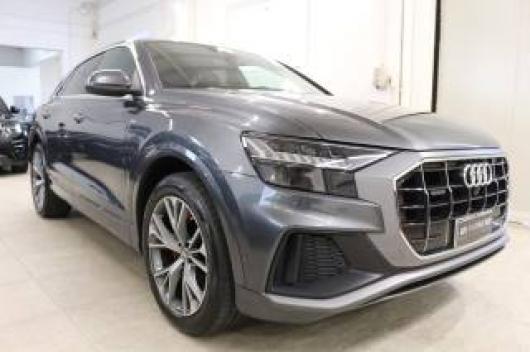 usato AUDI Q8