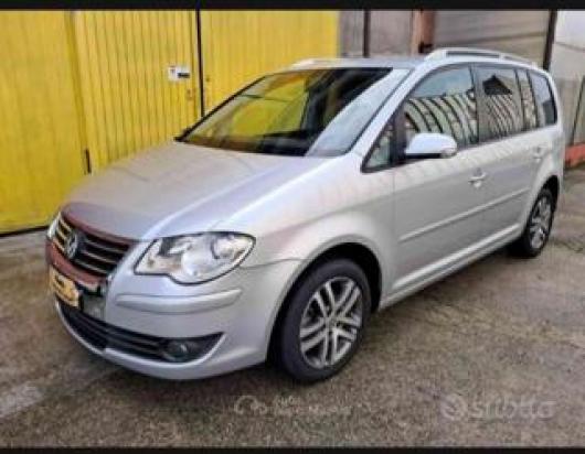 usato VOLKSWAGEN Touran