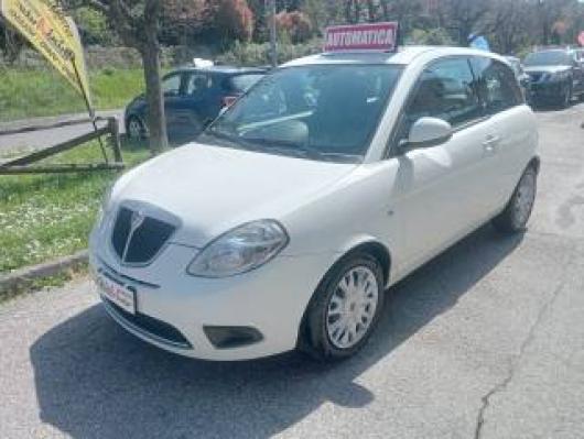 usato LANCIA Ypsilon