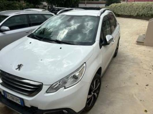 usato PEUGEOT 2008