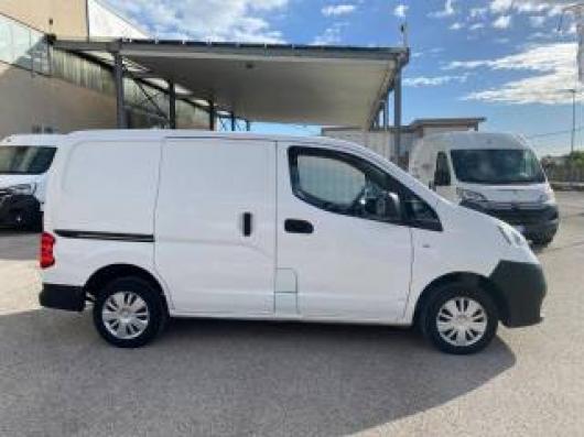 usato NISSAN NV200