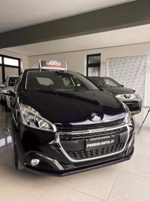 usato PEUGEOT 208