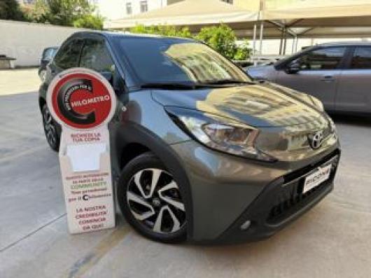 usato TOYOTA Aygo X