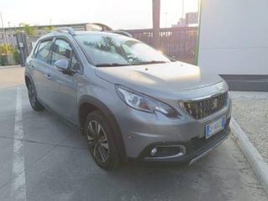 usato PEUGEOT 2008