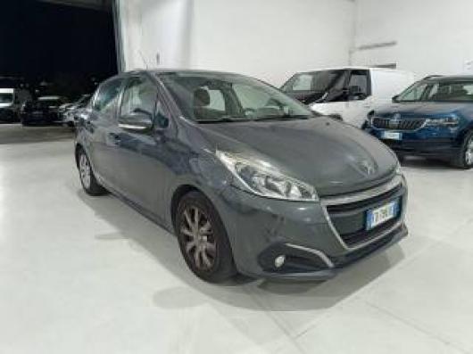usato PEUGEOT 208