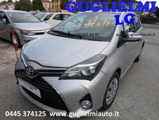 usato TOYOTA Yaris