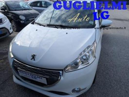 usato PEUGEOT 208