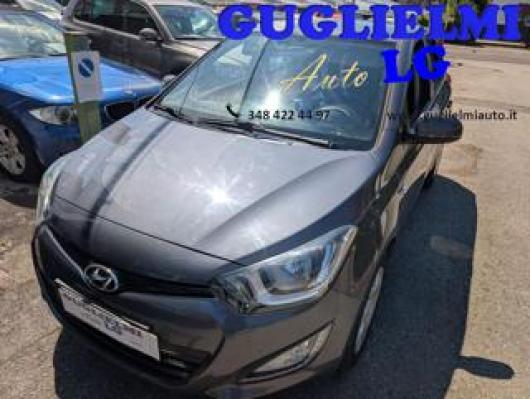 i20