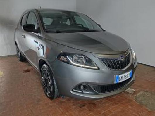 usato LANCIA Ypsilon
