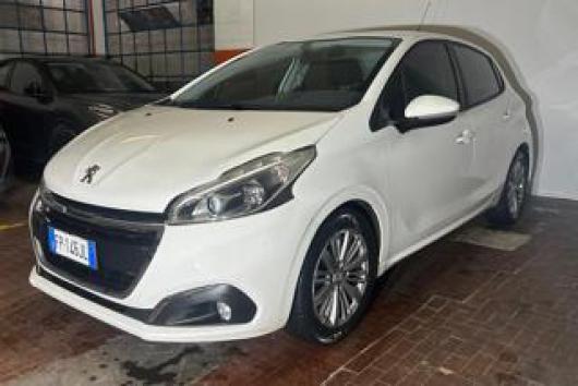 usato PEUGEOT 208