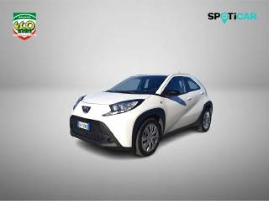 usato TOYOTA Aygo X
