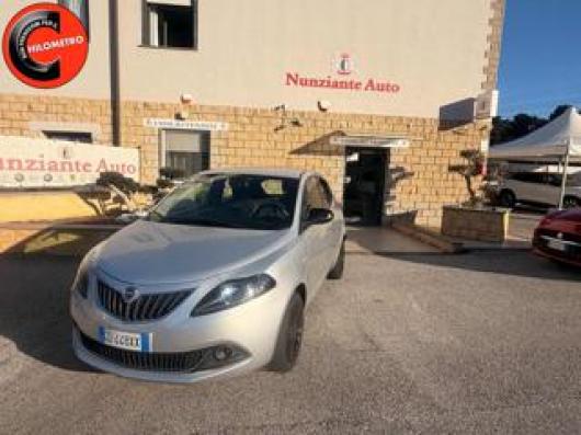 usato LANCIA Ypsilon