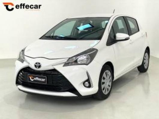 usato TOYOTA Yaris