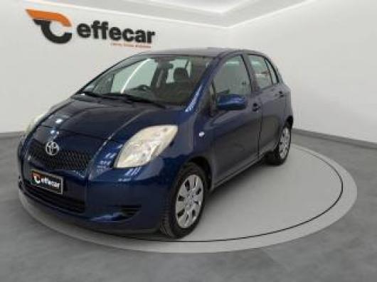 usato TOYOTA Yaris