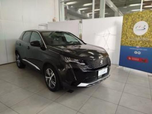 usato PEUGEOT 3008
