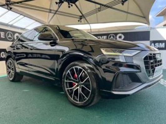 usato AUDI Q8