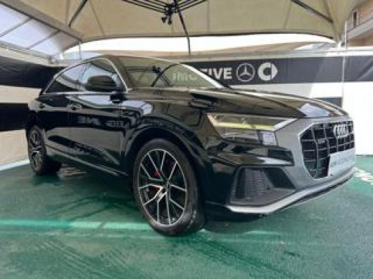 usato AUDI Q8