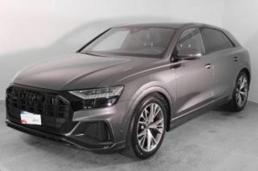 usato AUDI Q8