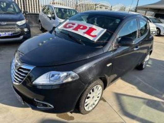 usato LANCIA Ypsilon