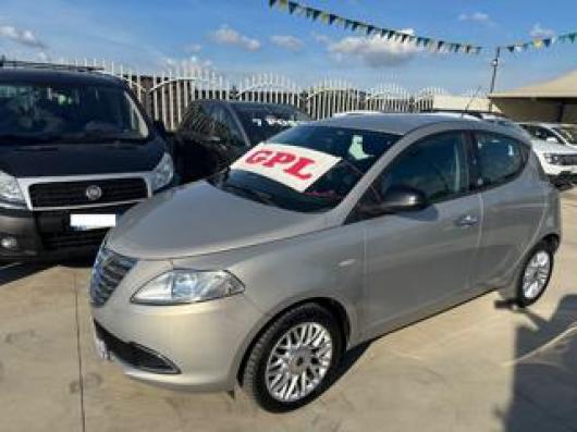 usato LANCIA Ypsilon