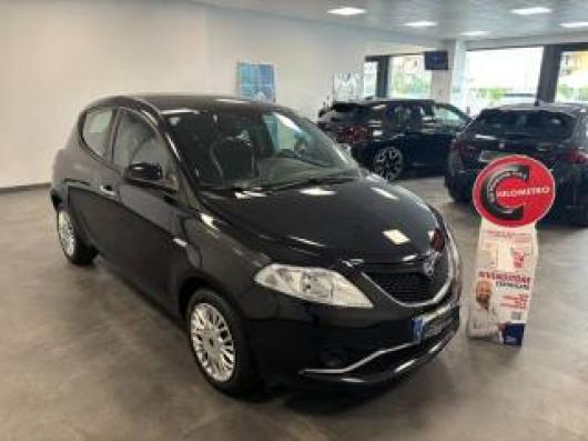 usato LANCIA Ypsilon