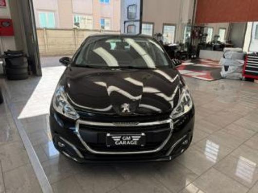 usato PEUGEOT 208