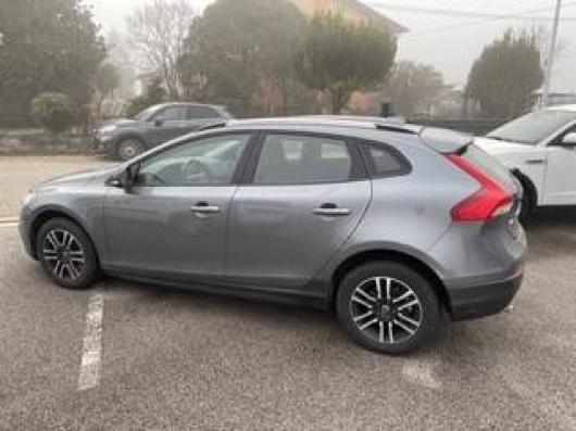usato VOLVO V40 Cross Country