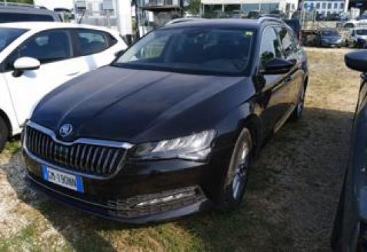 usato SKODA Superb