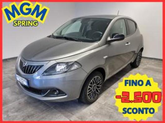 usato LANCIA Ypsilon