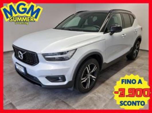 usato VOLVO XC40