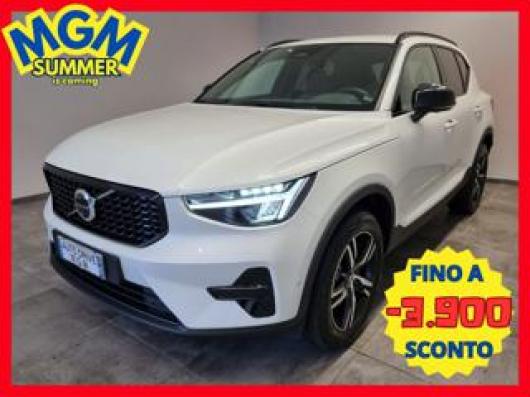 usato VOLVO XC40