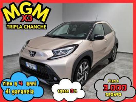usato TOYOTA Aygo X