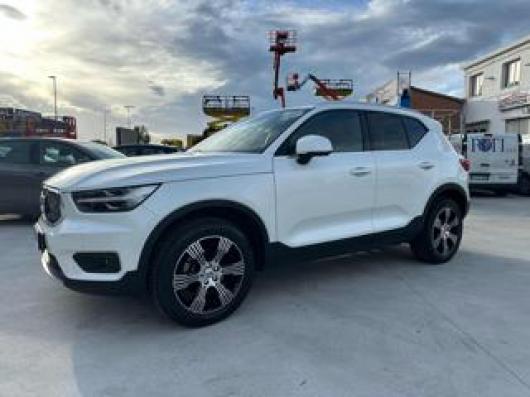usato VOLVO XC40