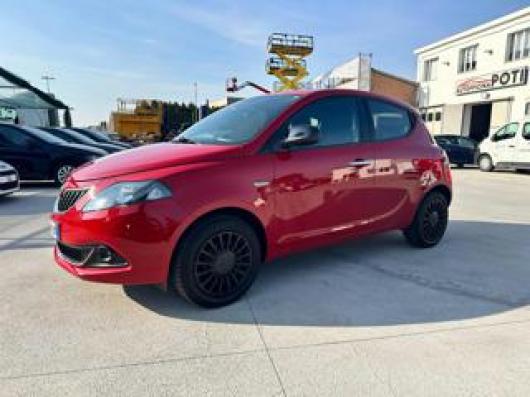 usato LANCIA Ypsilon