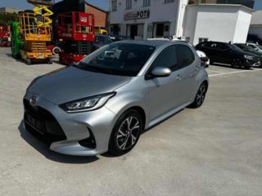 usato TOYOTA Yaris
