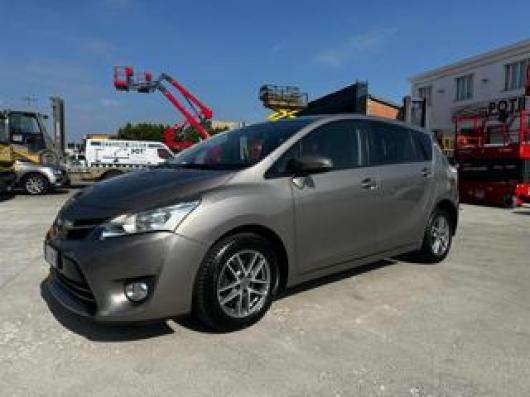 usato TOYOTA Verso