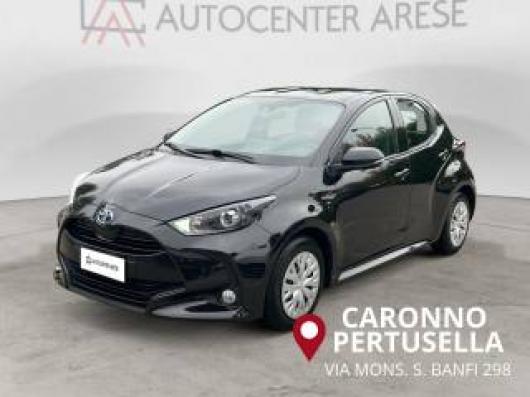 usato TOYOTA Yaris