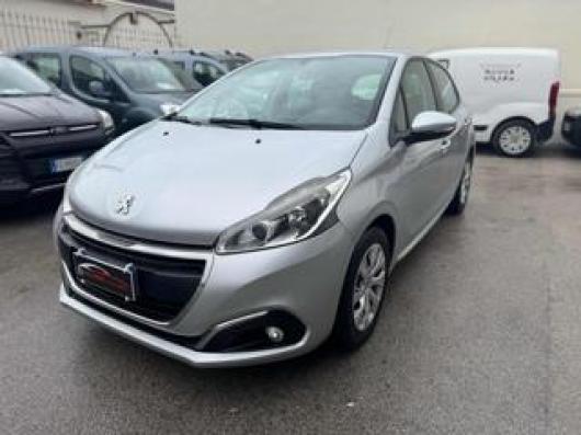 usato PEUGEOT 208