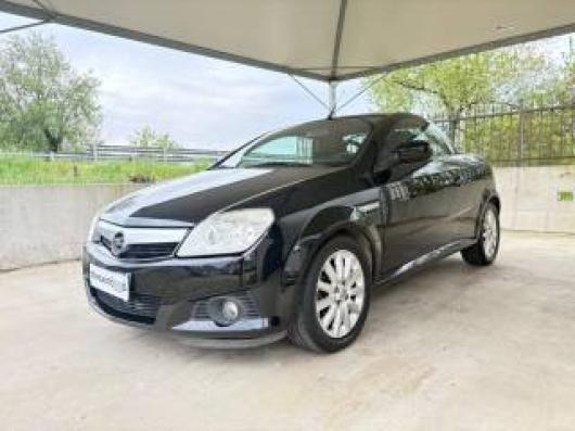usato OPEL Tigra