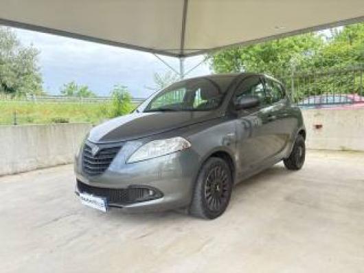 usato LANCIA Ypsilon
