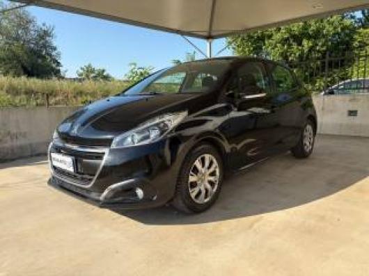 usato PEUGEOT 208