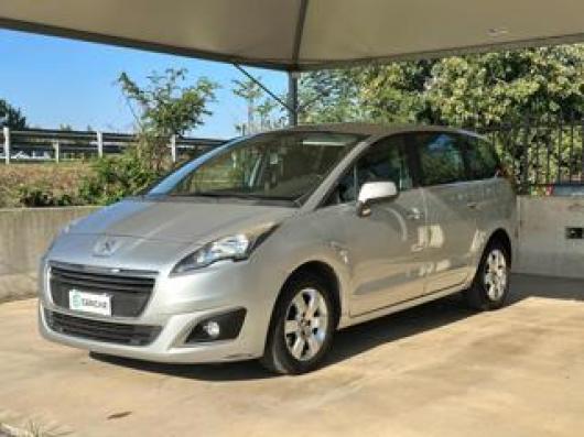 usato PEUGEOT 5008
