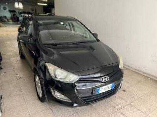 i20
