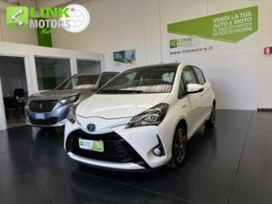usato TOYOTA Yaris