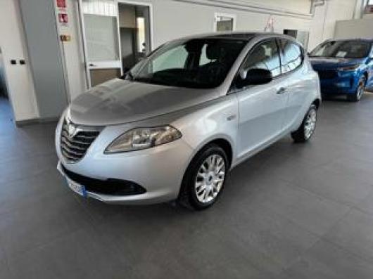 usato LANCIA Ypsilon