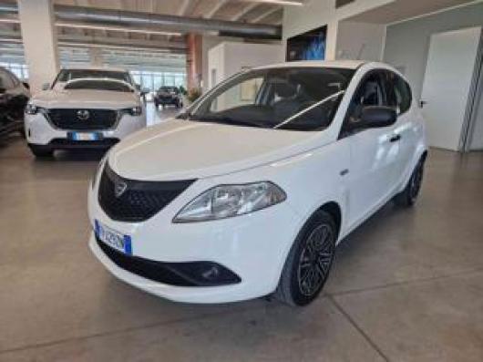 Ypsilon