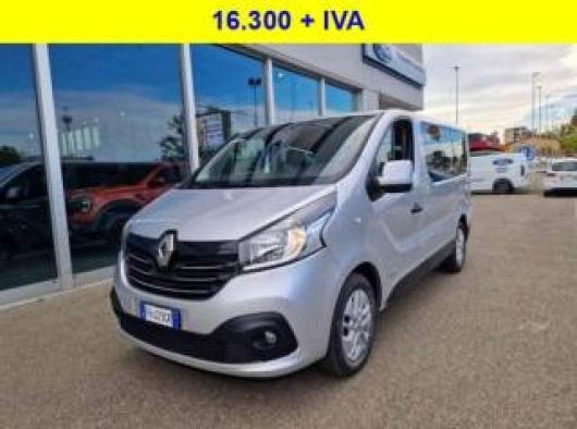 usato RENAULT Trafic