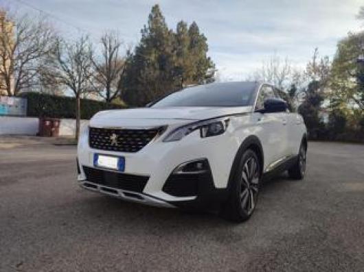 usato PEUGEOT 5008